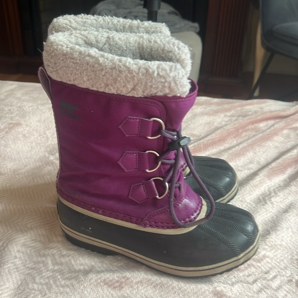 Sorel waterproof sz 4 boots GUC - Picture 3 of 10